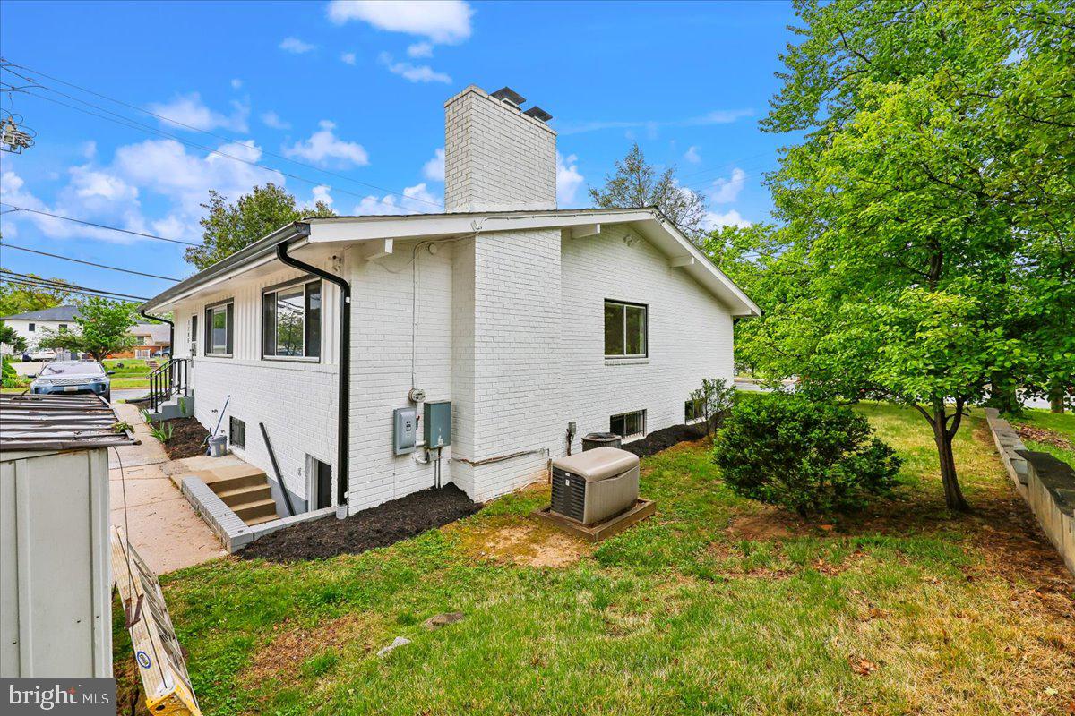 KEMP MILL ESTATES - Residential