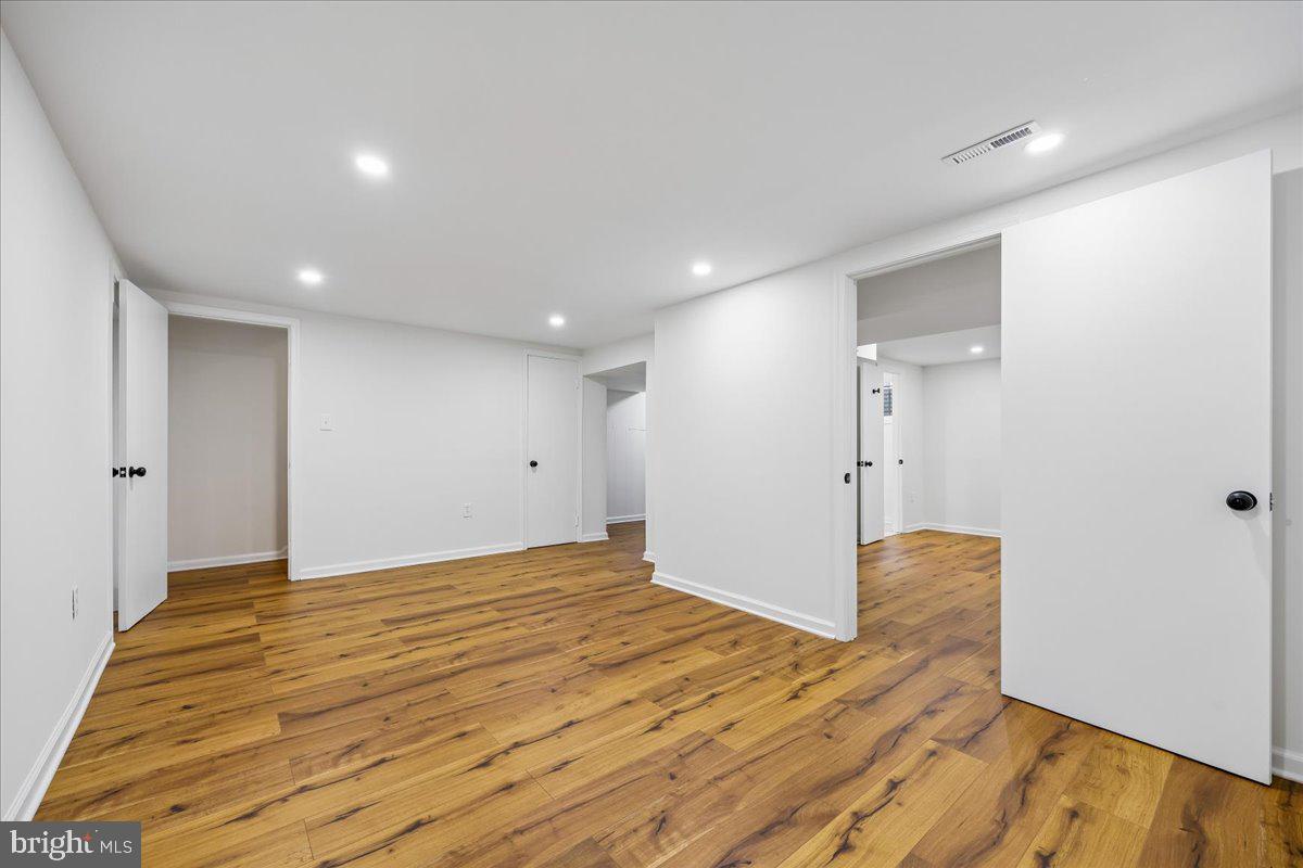 KEMP MILL ESTATES - Residential