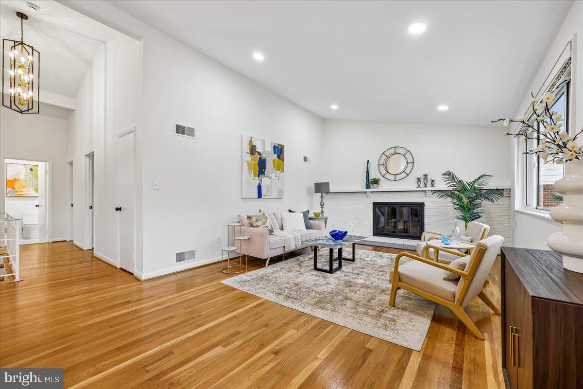 KEMP MILL ESTATES - Residential