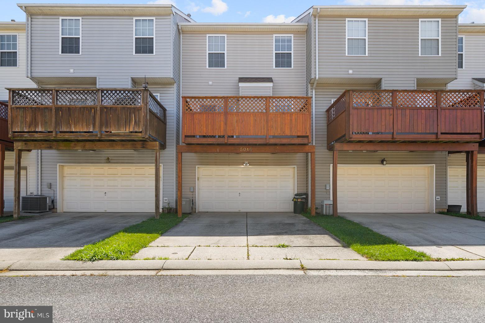 EATON SQUARE - Residential Lease