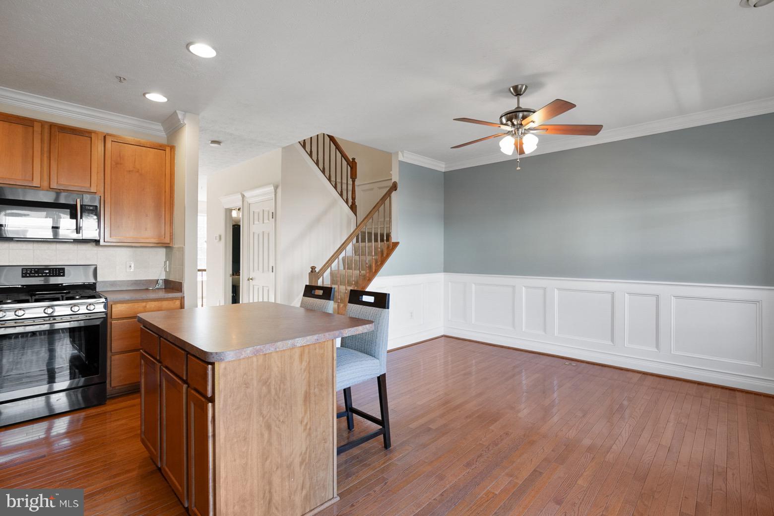 EATON SQUARE - Residential Lease