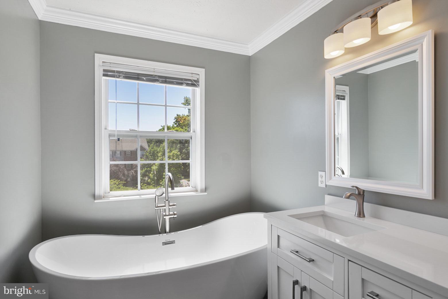 EATON SQUARE - Residential Lease