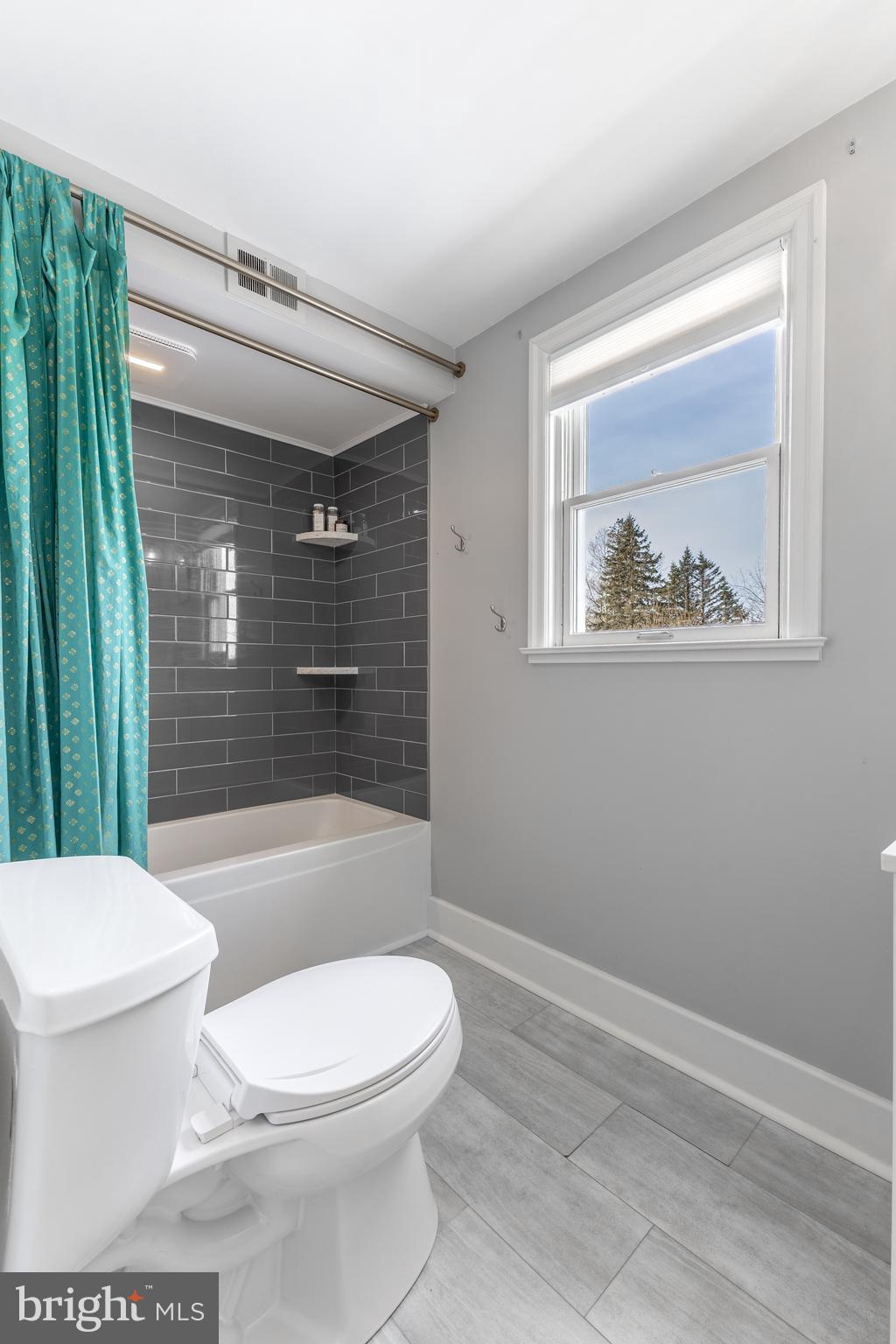 HOLMES-FOSTER - Residential