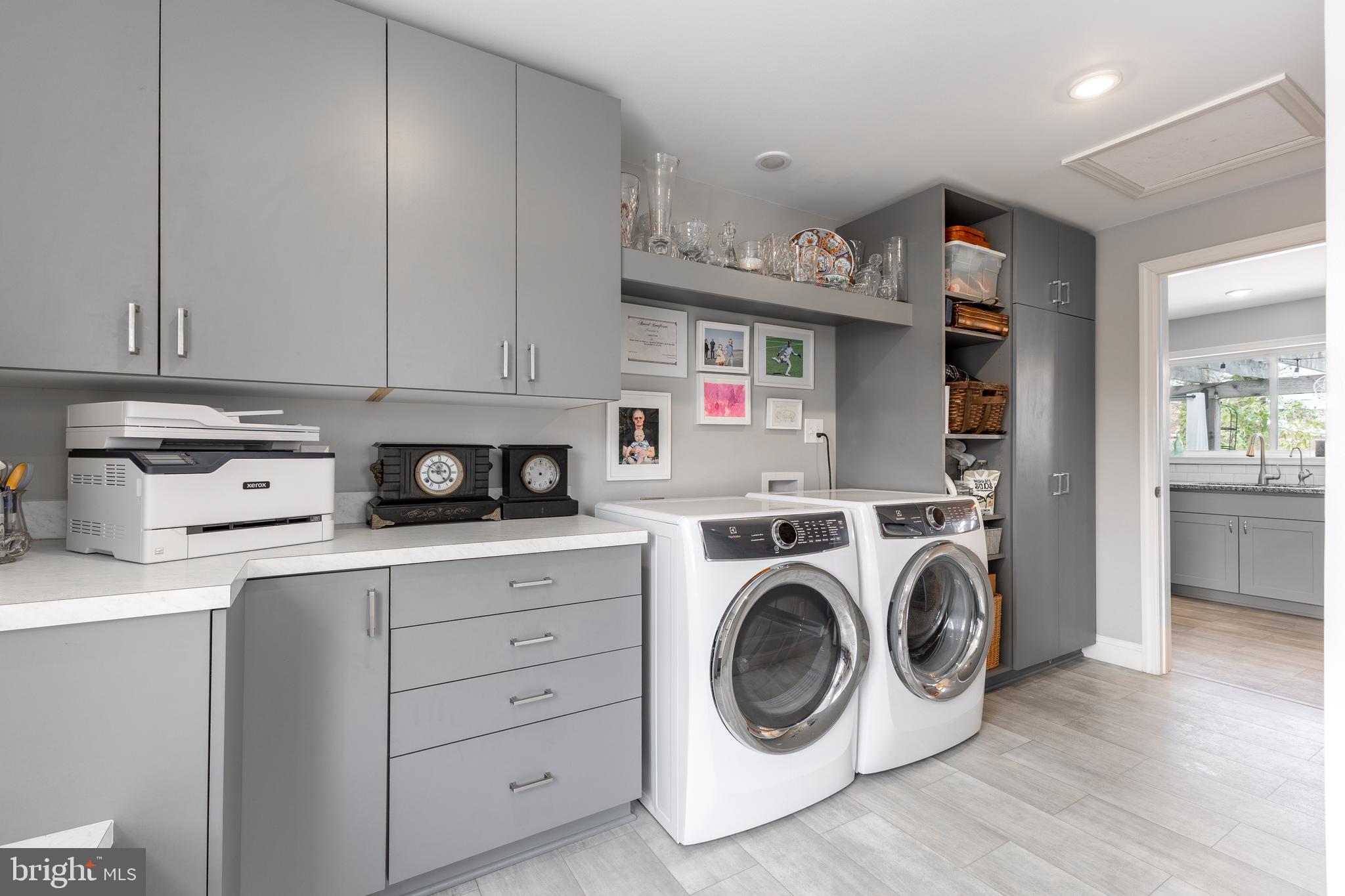 HOLMES-FOSTER - Residential