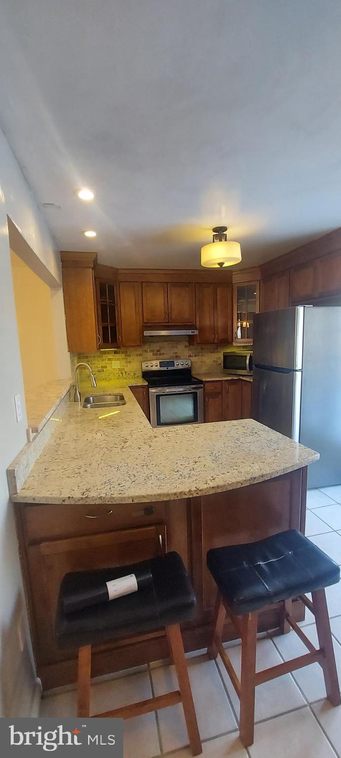 SENECA PARK - Residential Lease