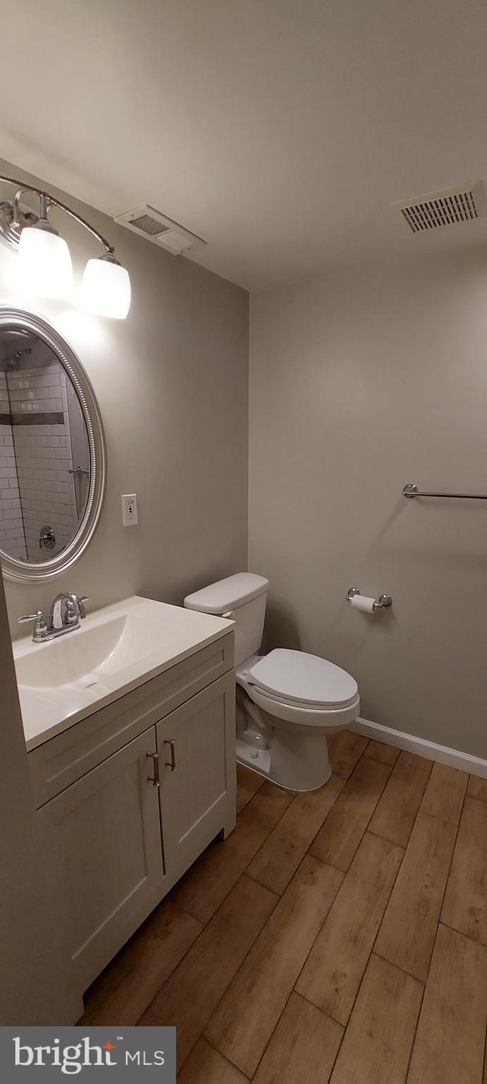 SENECA PARK - Residential Lease