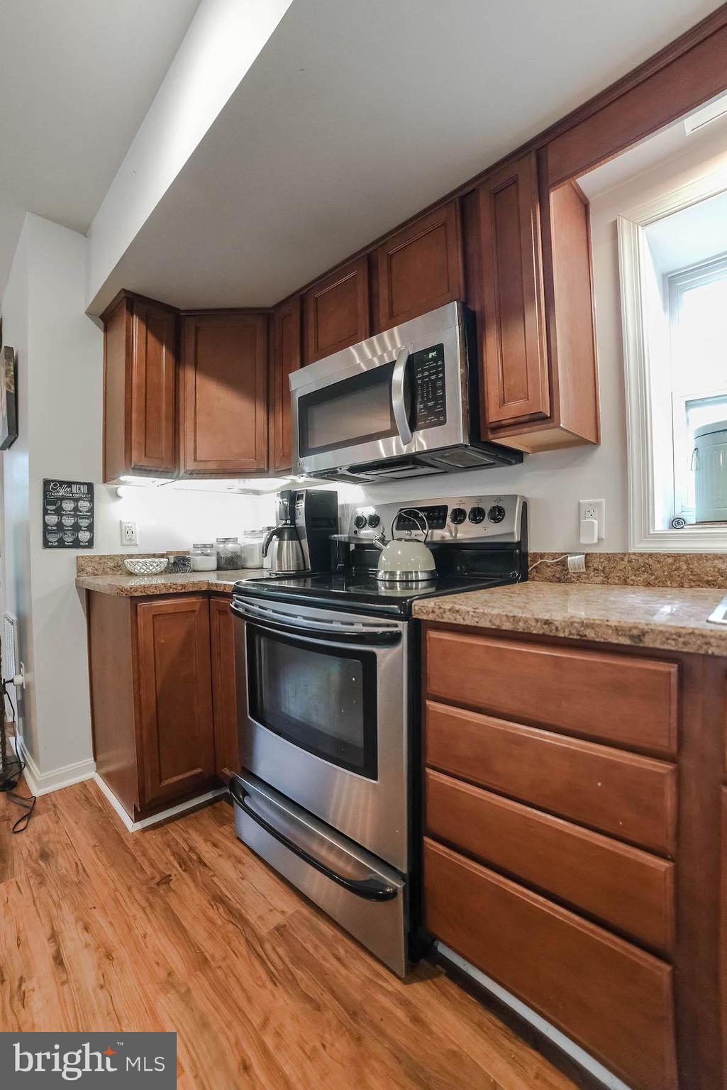 GOLDEN BEACH - Residential