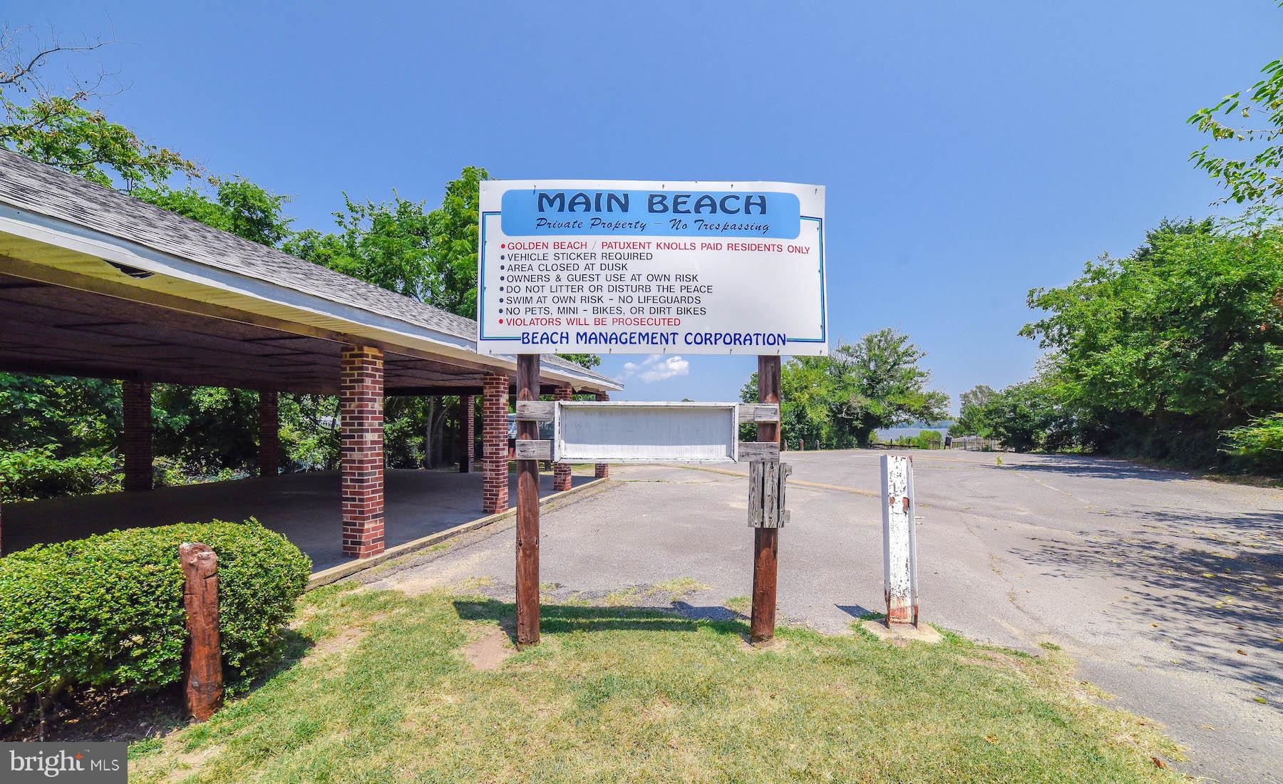 GOLDEN BEACH - Residential