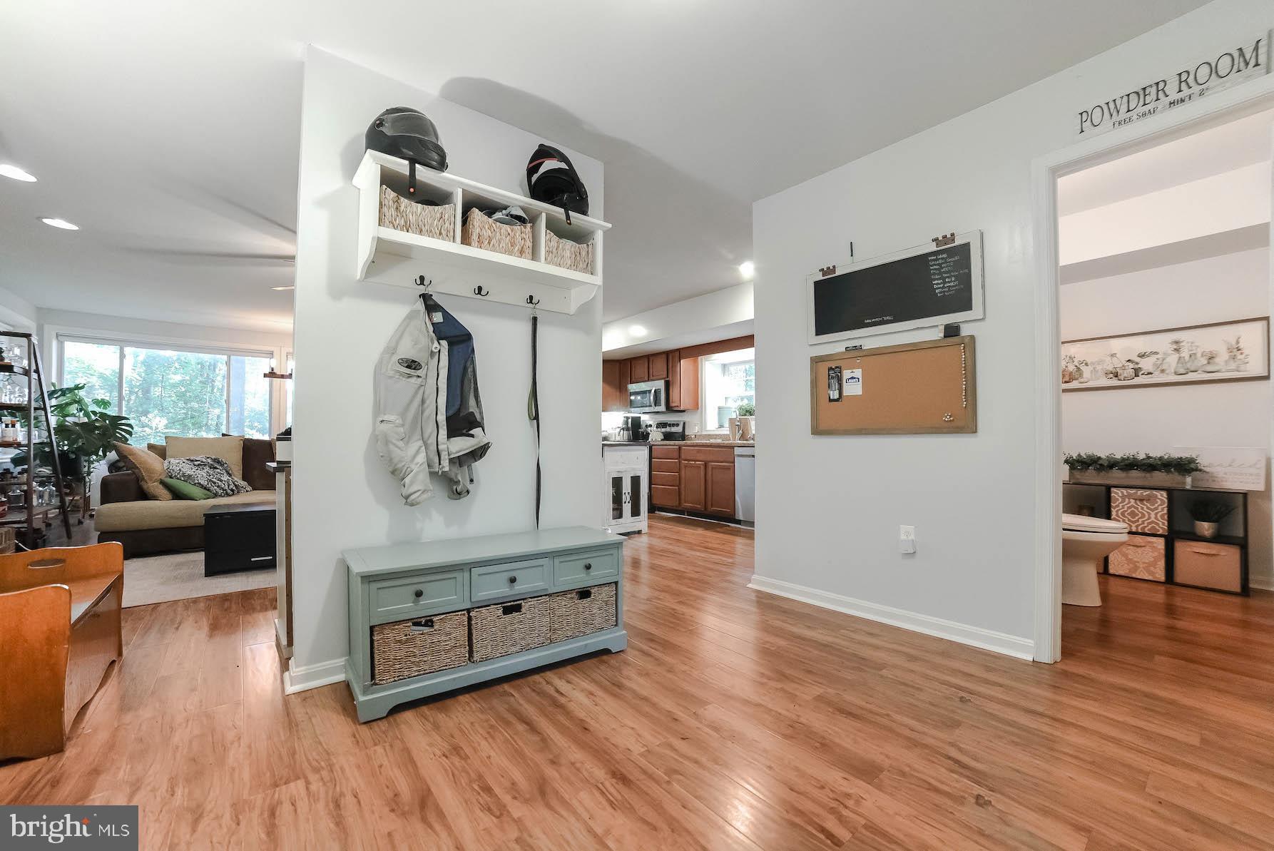 GOLDEN BEACH - Residential