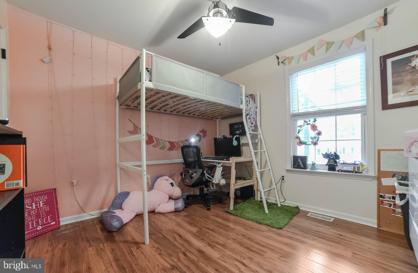 GOLDEN BEACH - Residential