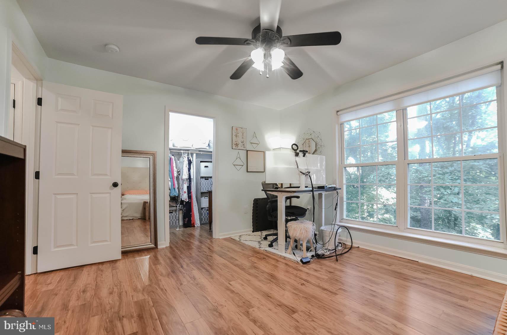 GOLDEN BEACH - Residential