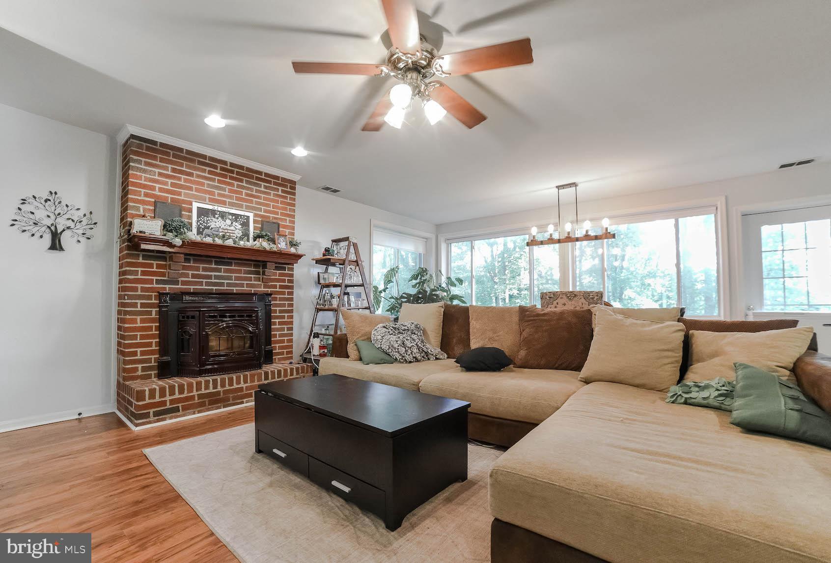 GOLDEN BEACH - Residential