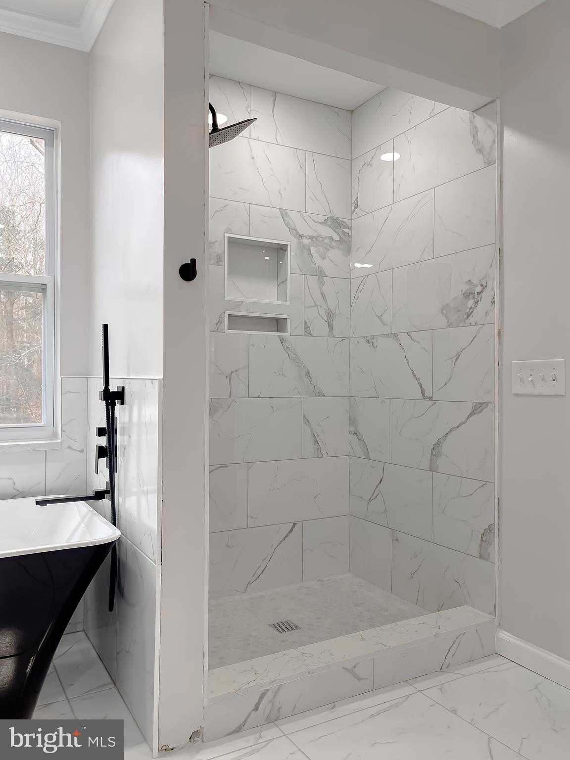 RUSTIC HILLS - Residential