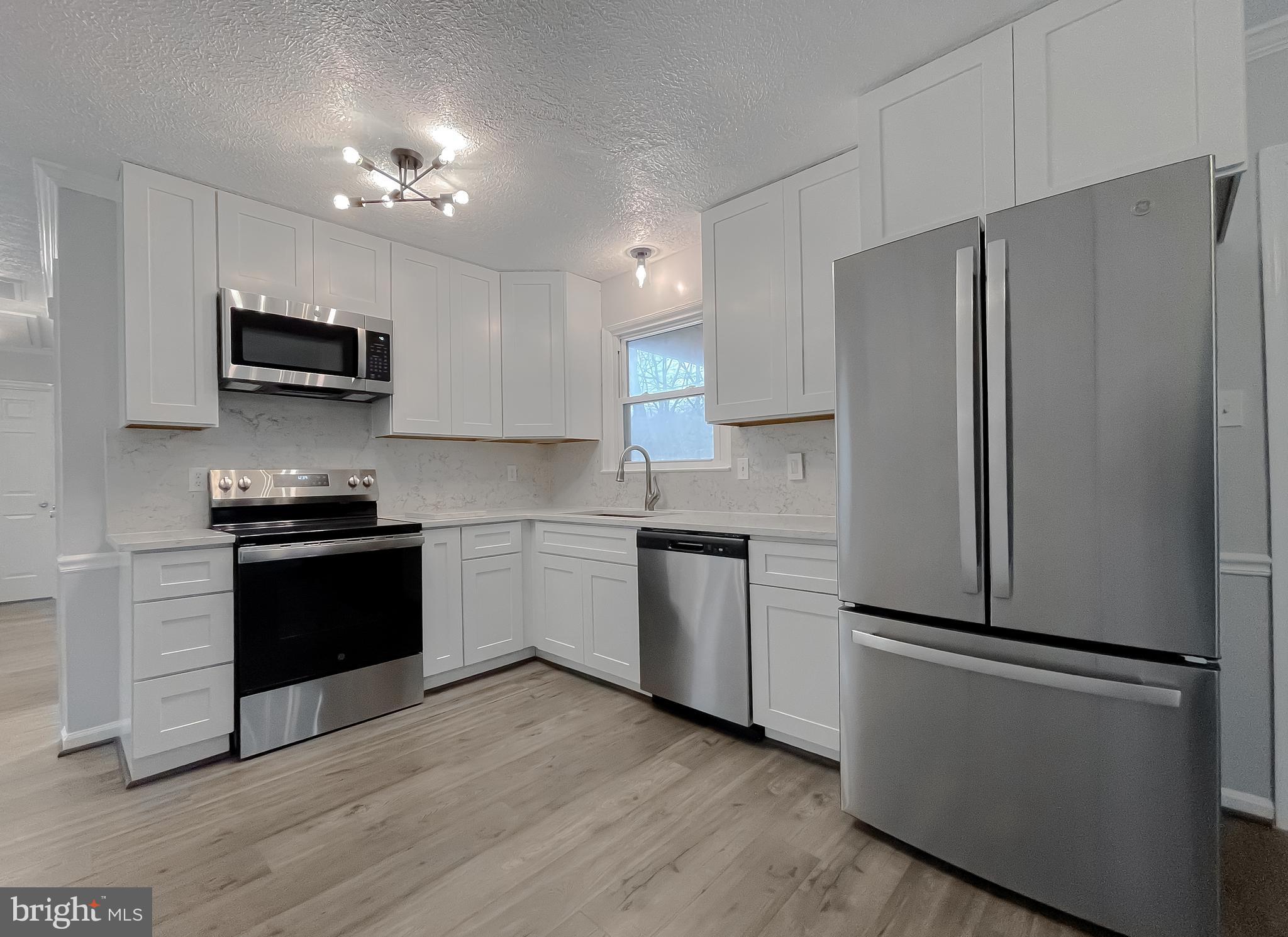 RUSTIC HILLS - Residential