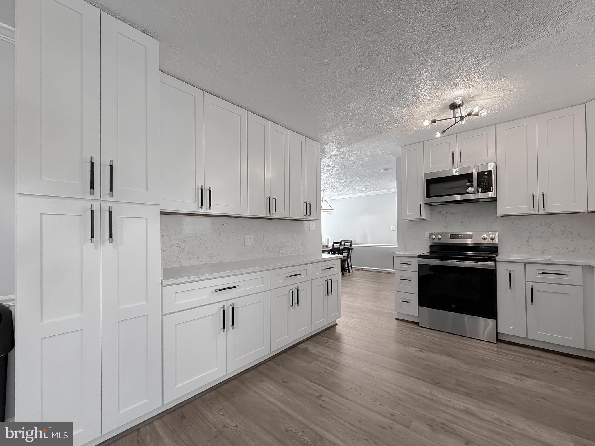 RUSTIC HILLS - Residential