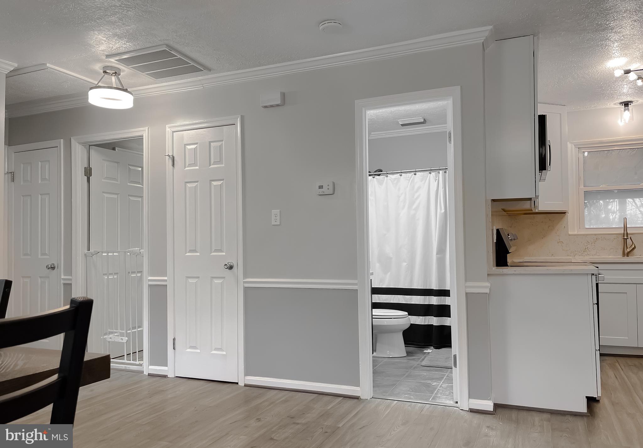 RUSTIC HILLS - Residential