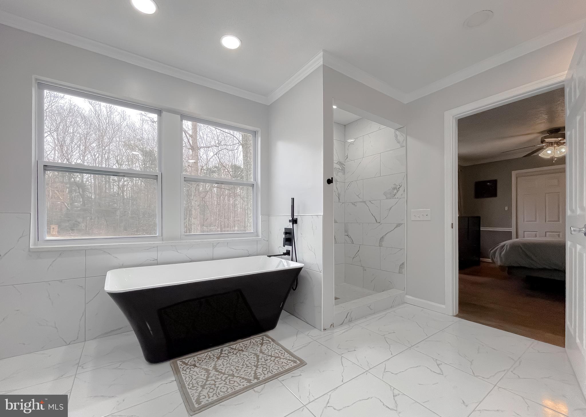 RUSTIC HILLS - Residential