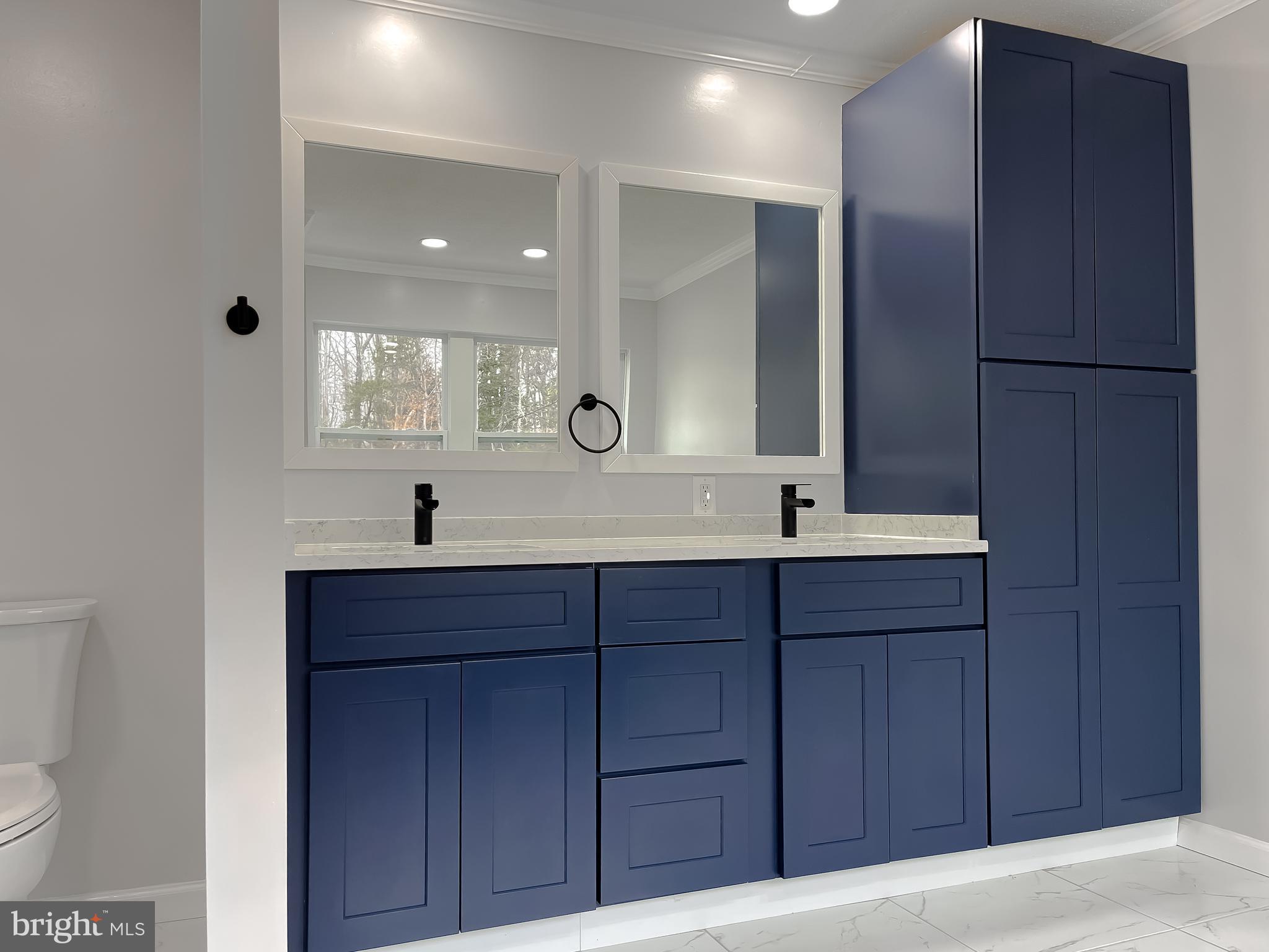 RUSTIC HILLS - Residential