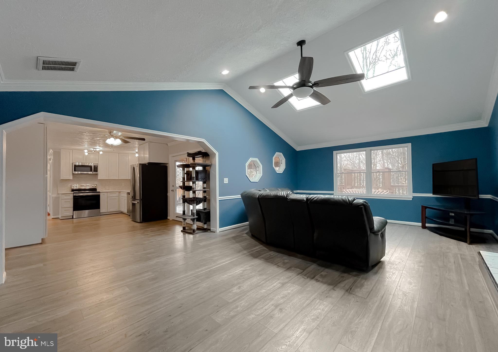 RUSTIC HILLS - Residential