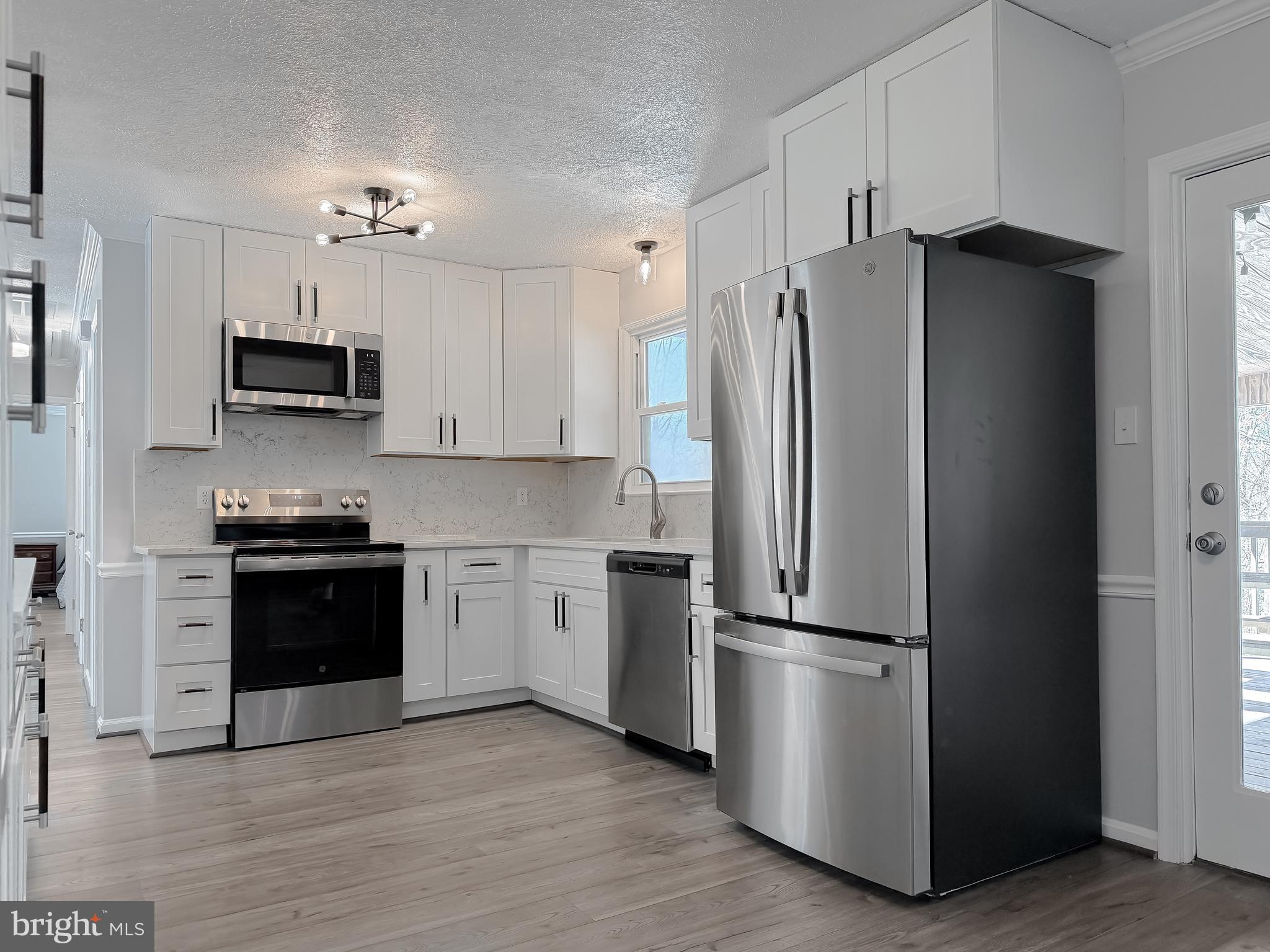 RUSTIC HILLS - Residential