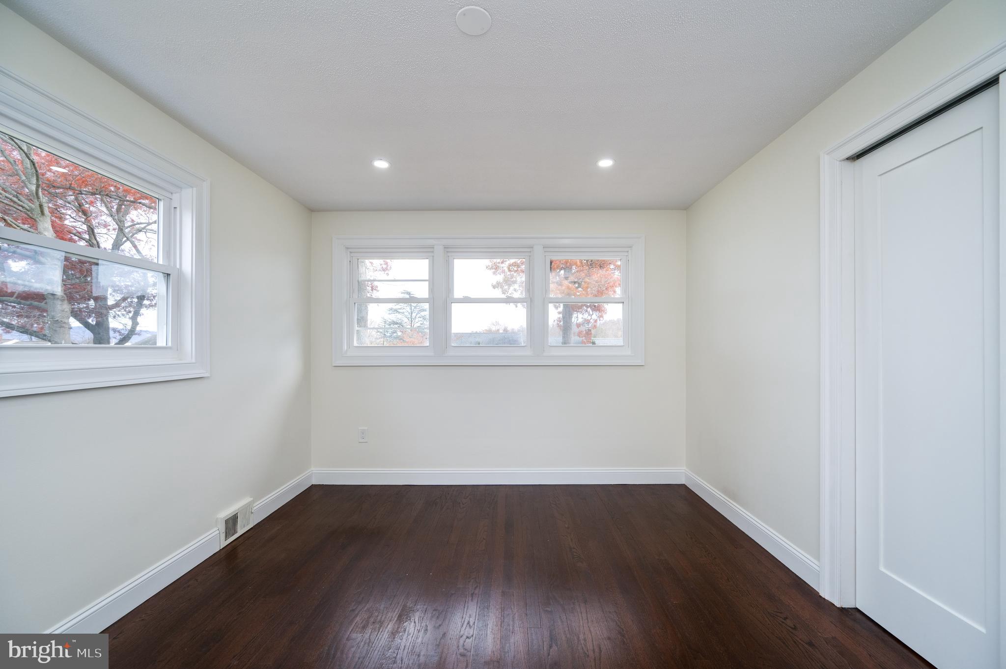 WYOMISSING HILLS - Residential Lease