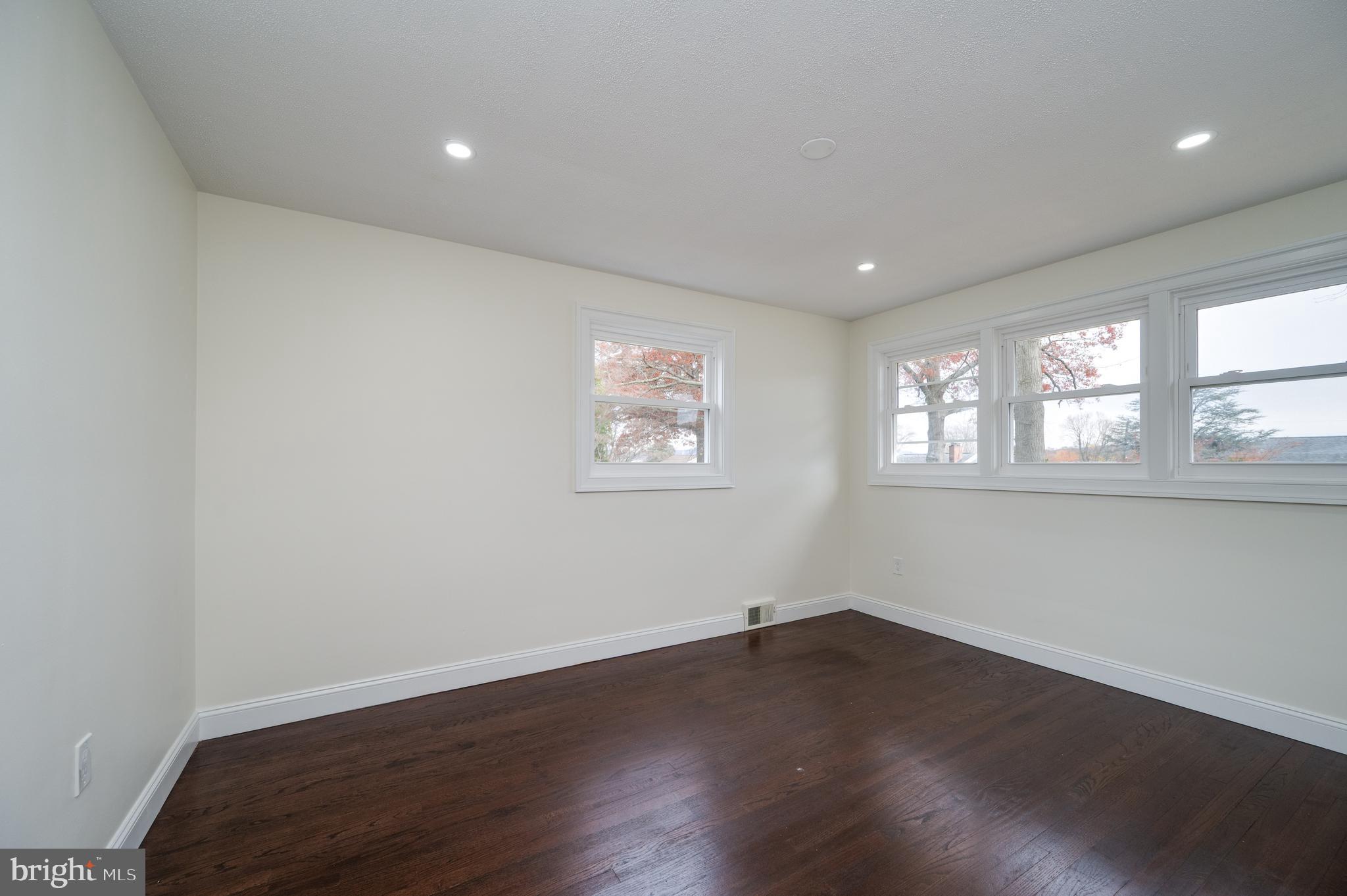 WYOMISSING HILLS - Residential Lease