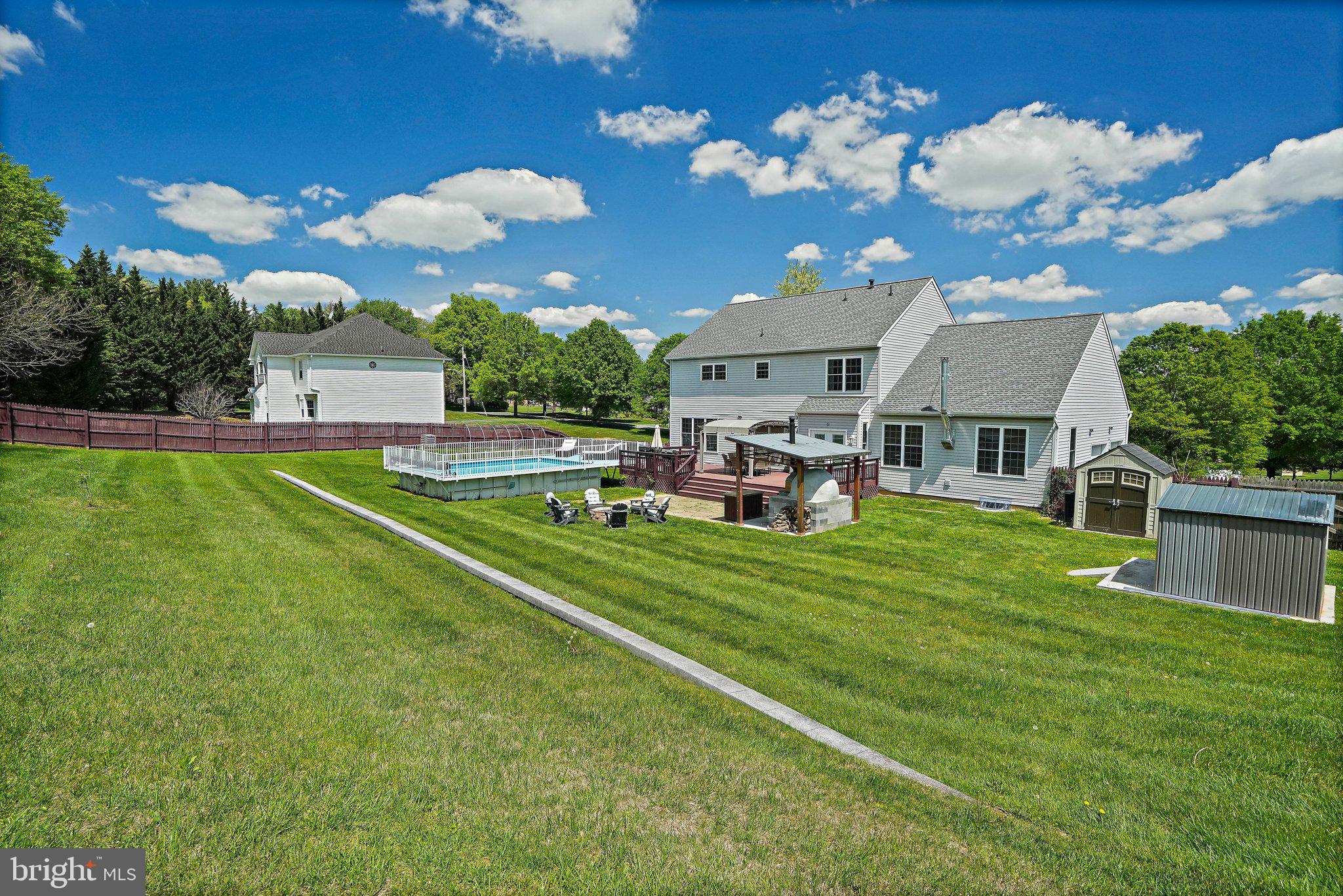 WOODFIELD ESTATES - Residential