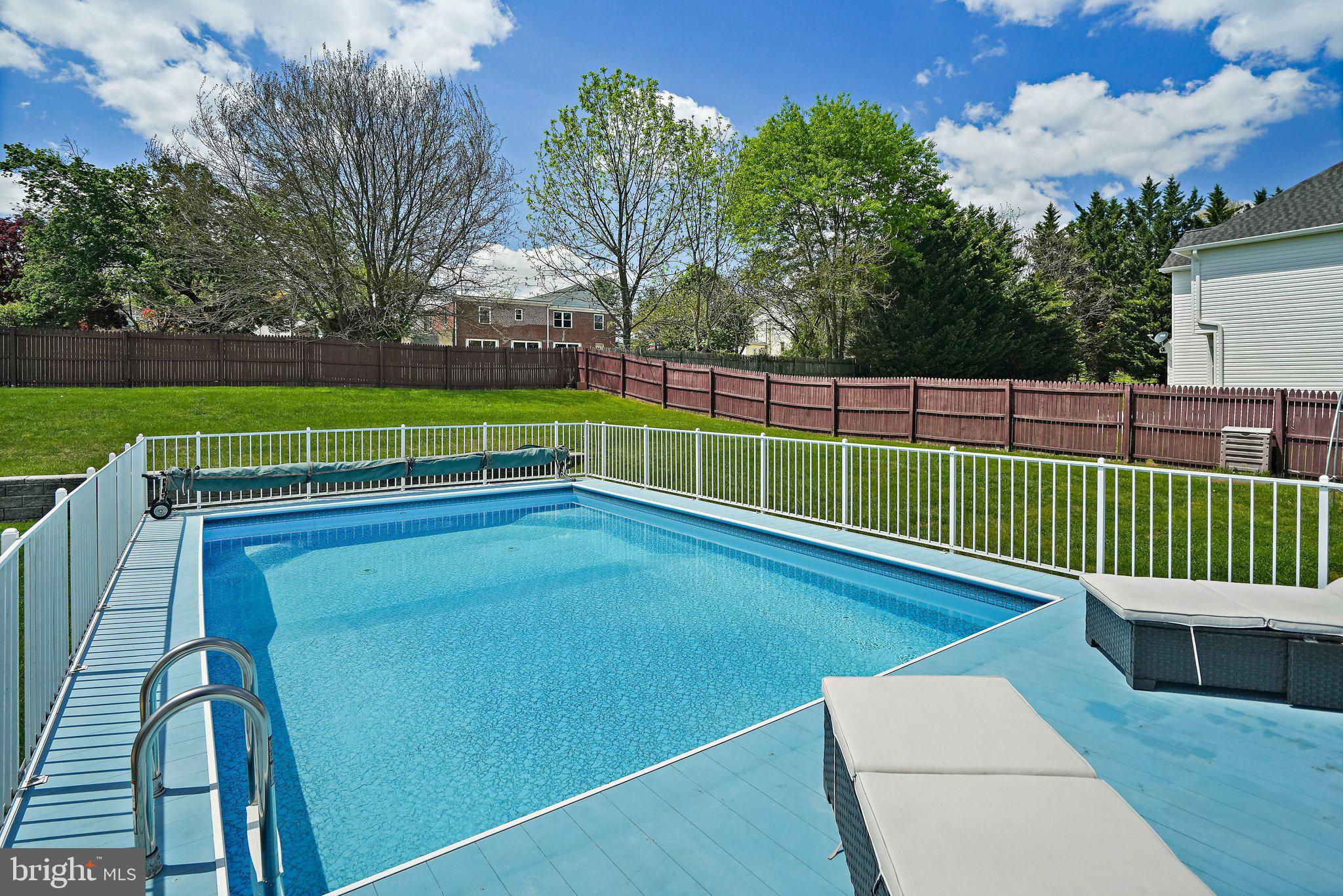 WOODFIELD ESTATES - Residential