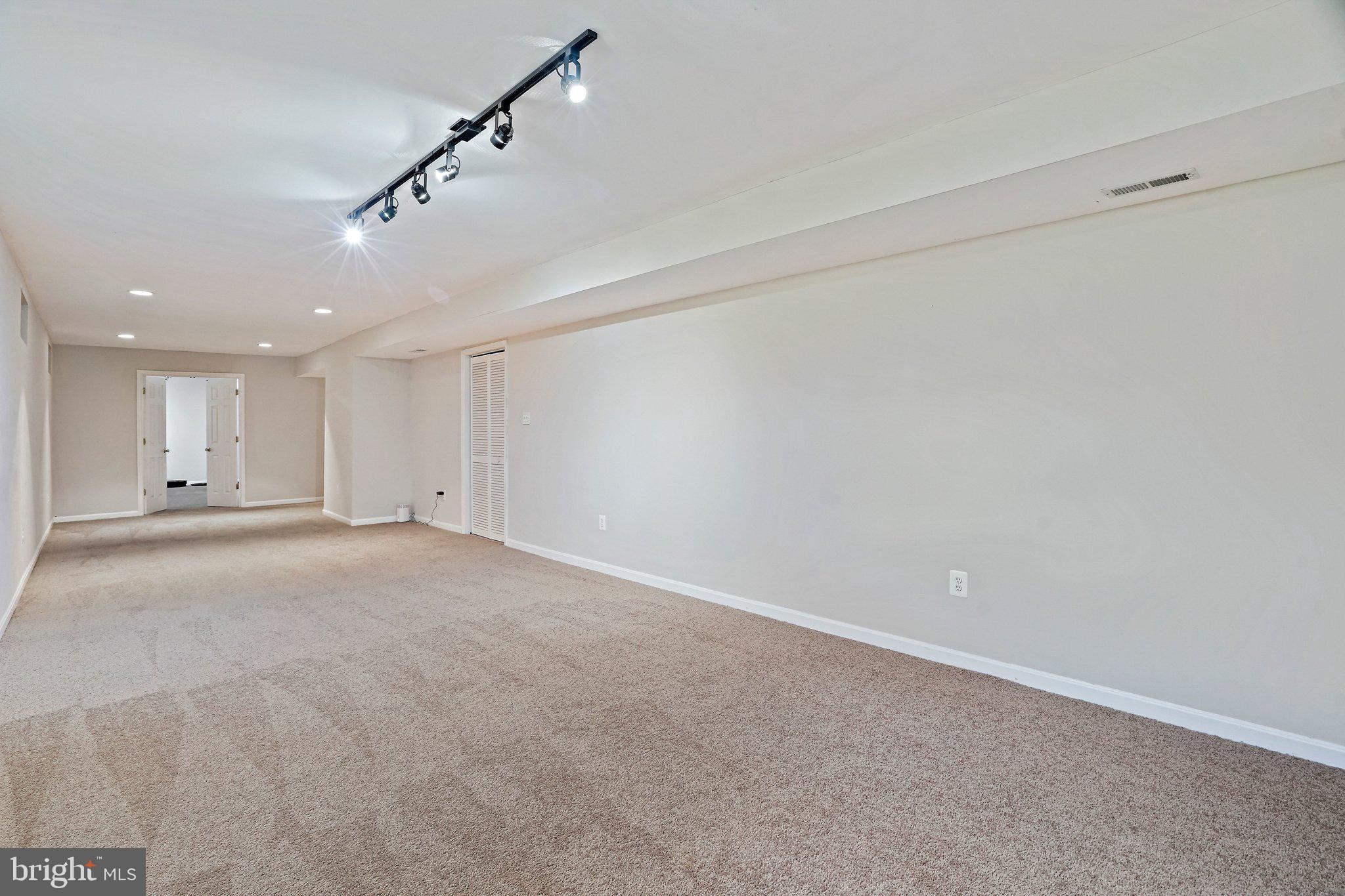 WOODFIELD ESTATES - Residential