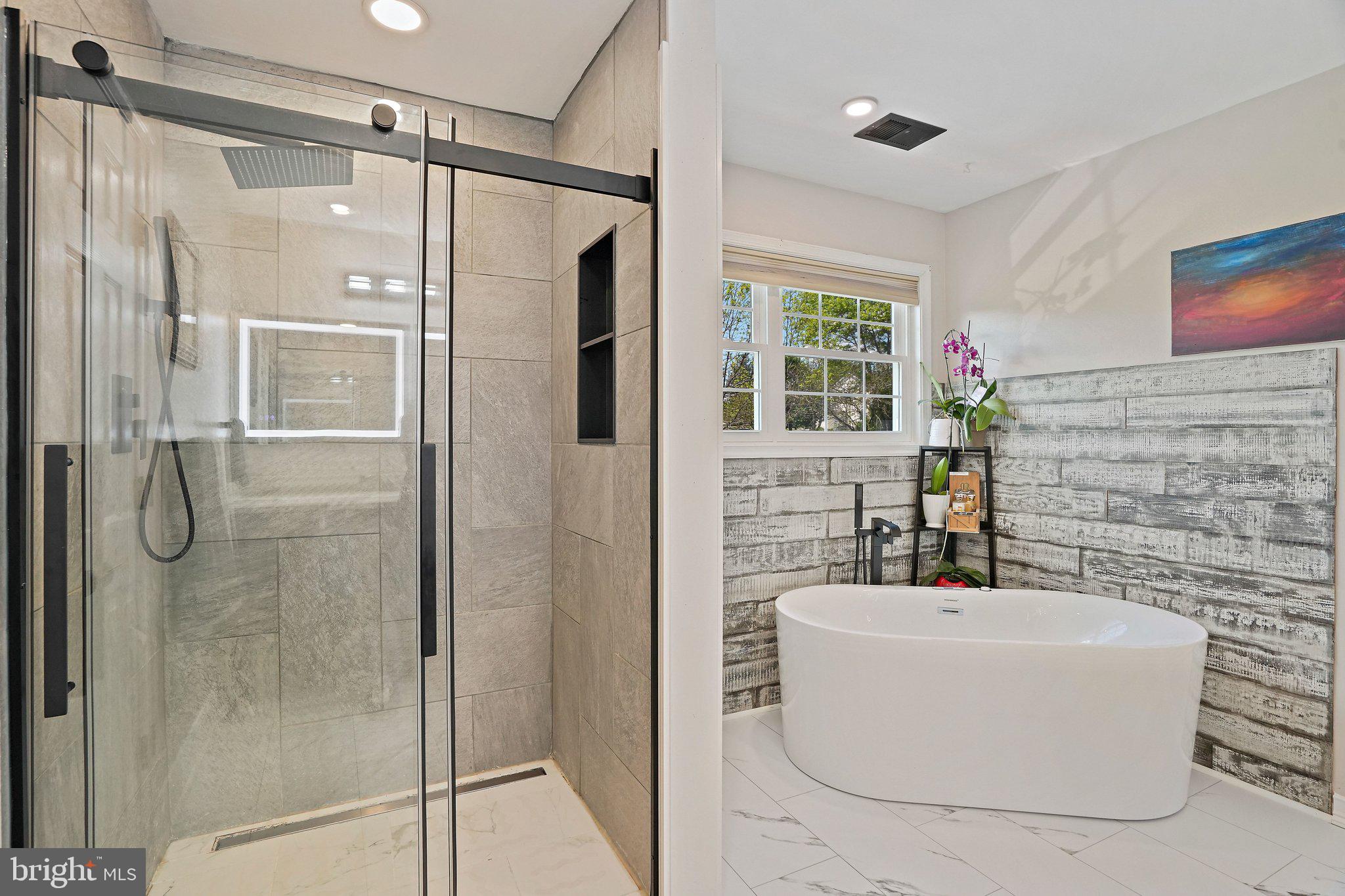 WOODFIELD ESTATES - Residential