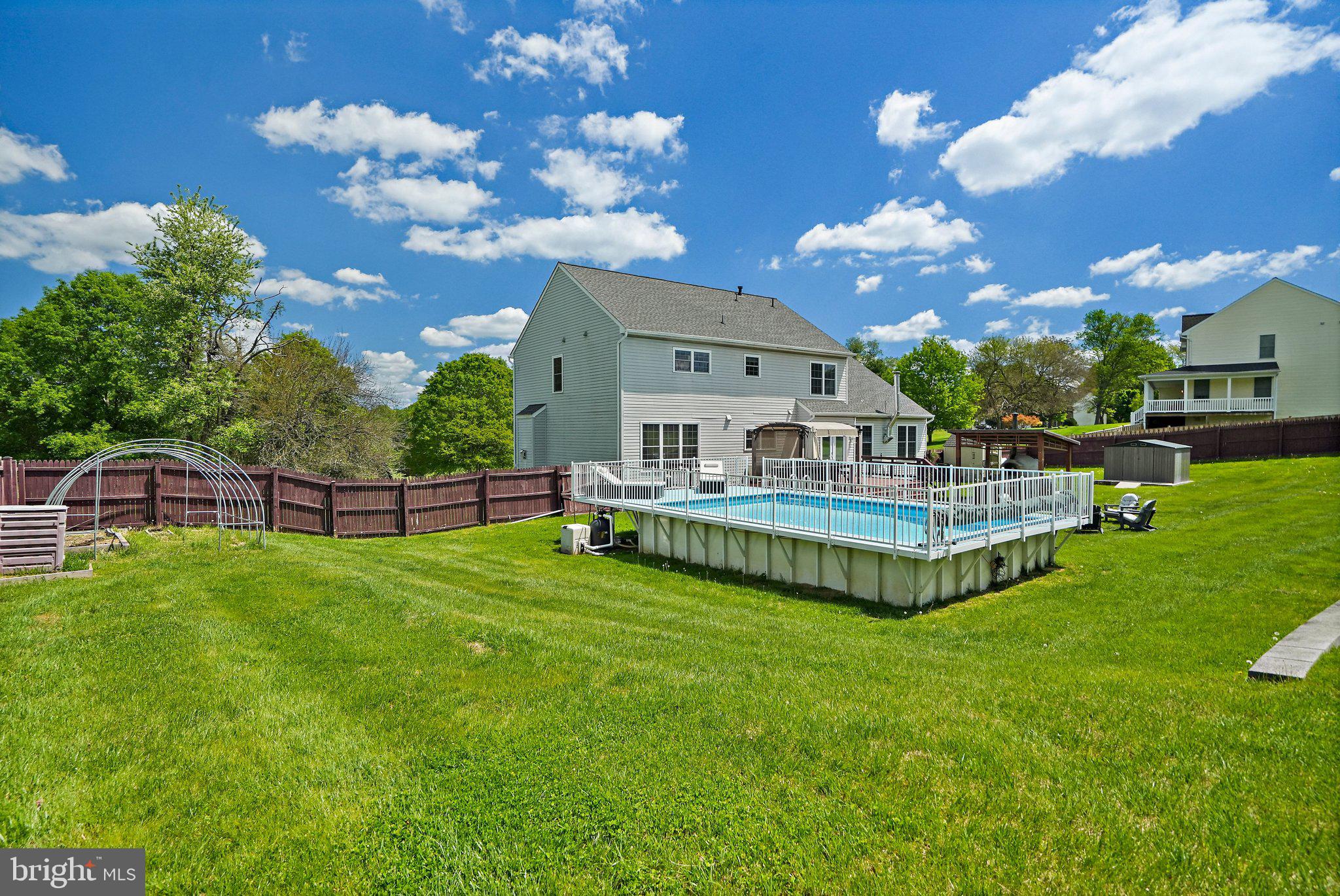 WOODFIELD ESTATES - Residential