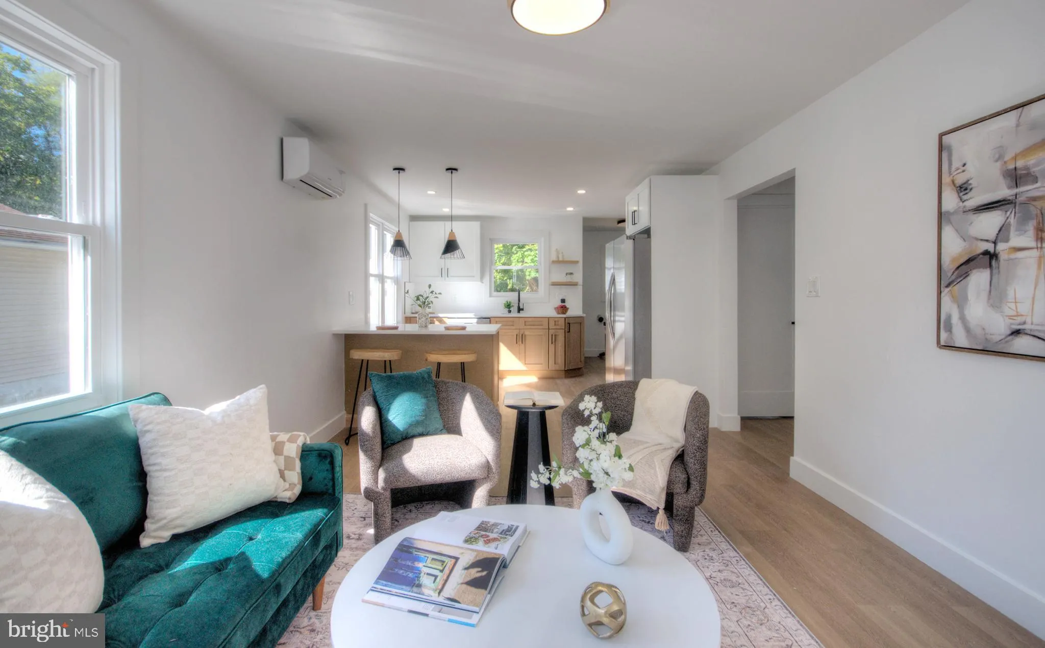 Penns Grove, New Jersey 08069, United States, 2 Bedrooms Bedrooms, ,1 BathroomBathrooms,Residential,Active,234068