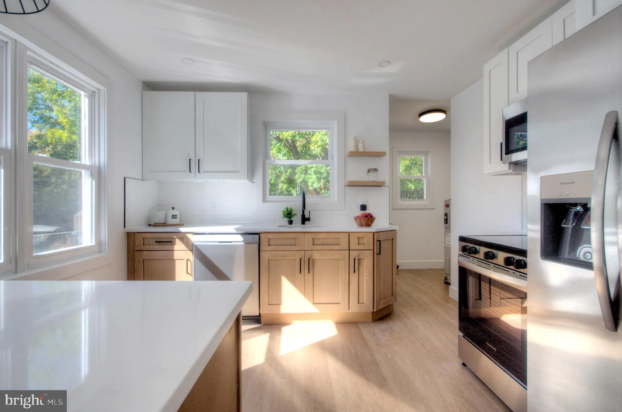 Penns Grove, New Jersey 08069, United States, 2 Bedrooms Bedrooms, ,1 BathroomBathrooms,Residential,Active,234068