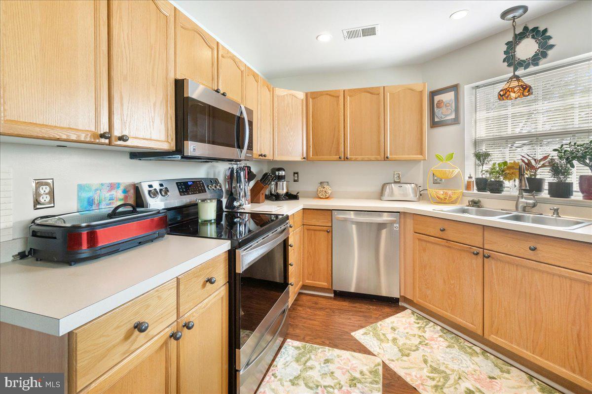 ECHO GLEN - Residential