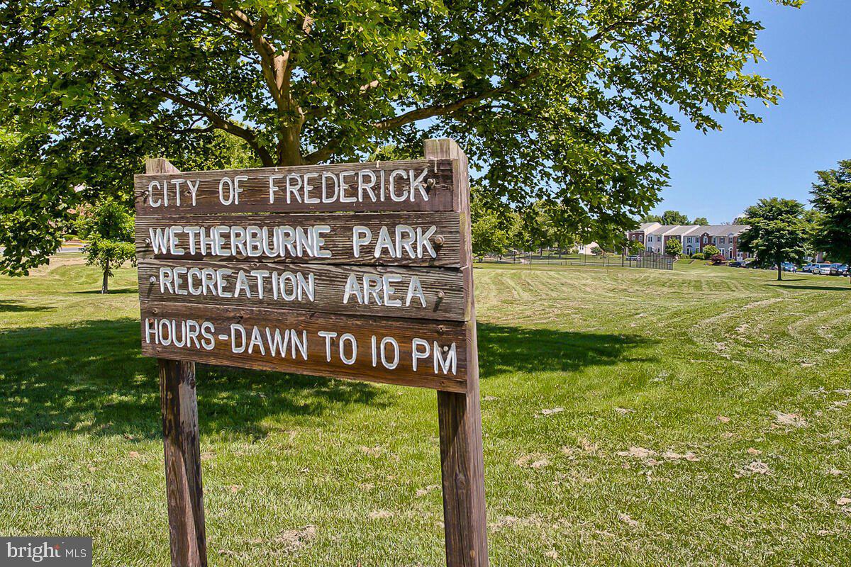 ECHO GLEN - Residential