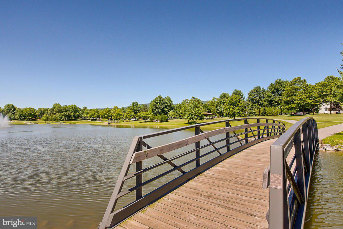 ECHO GLEN - Residential