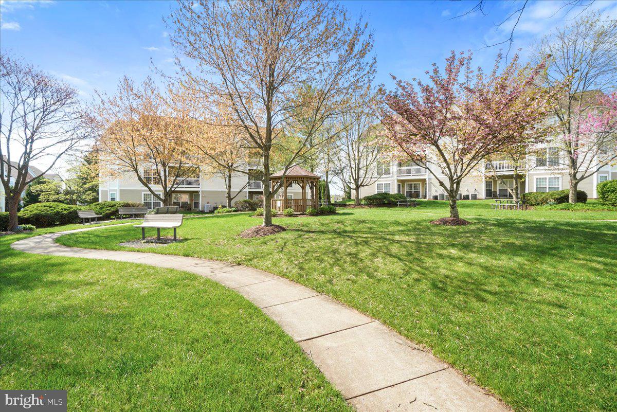 ECHO GLEN - Residential