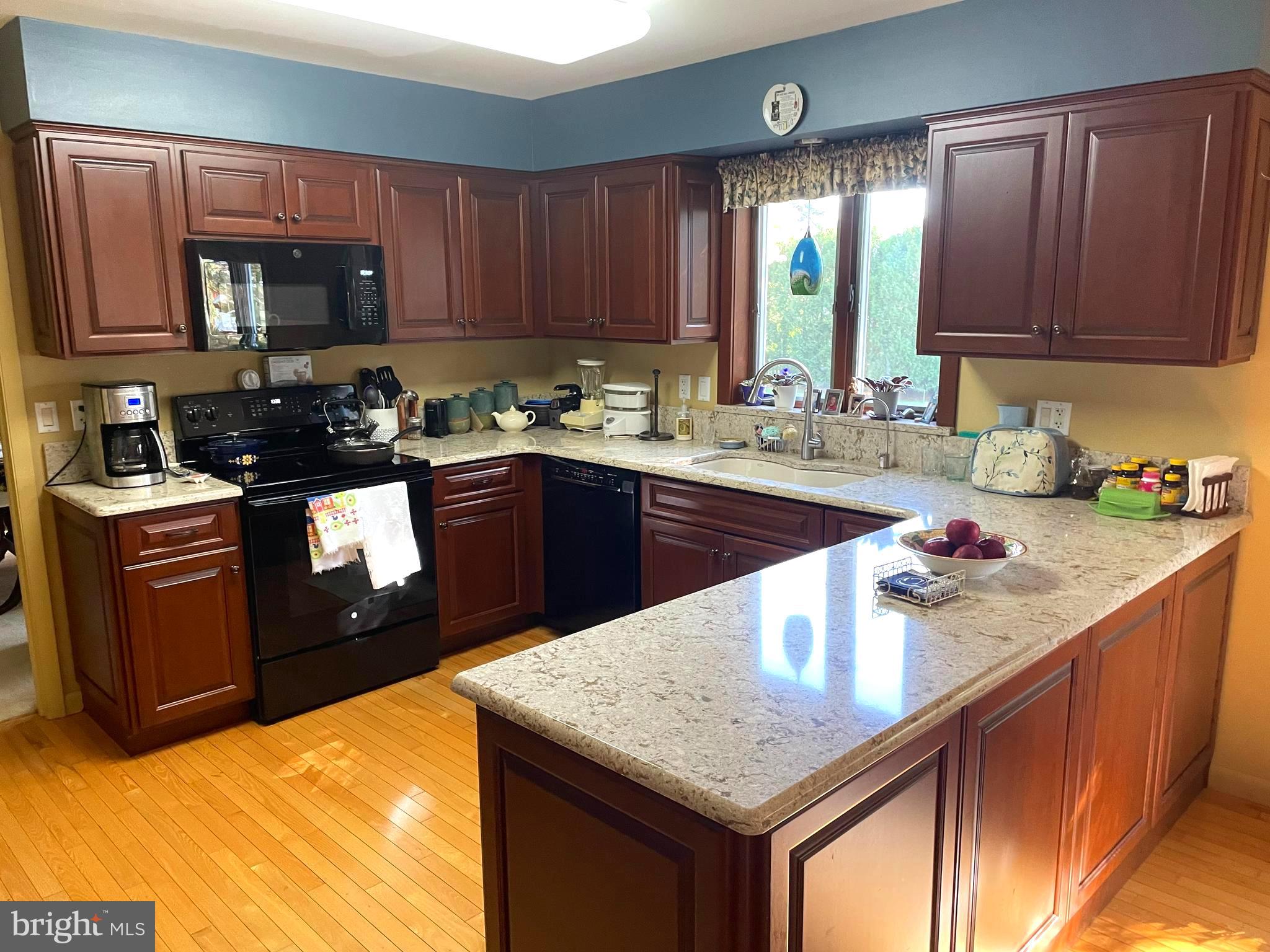 PARK FOREST VILLAGE - Residential