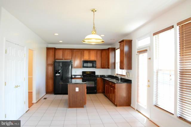 STONE RIDGE NORTH - Residential Lease