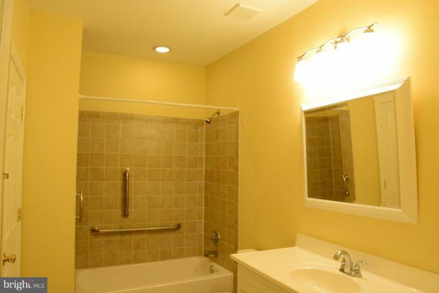 STONE RIDGE NORTH - Residential Lease