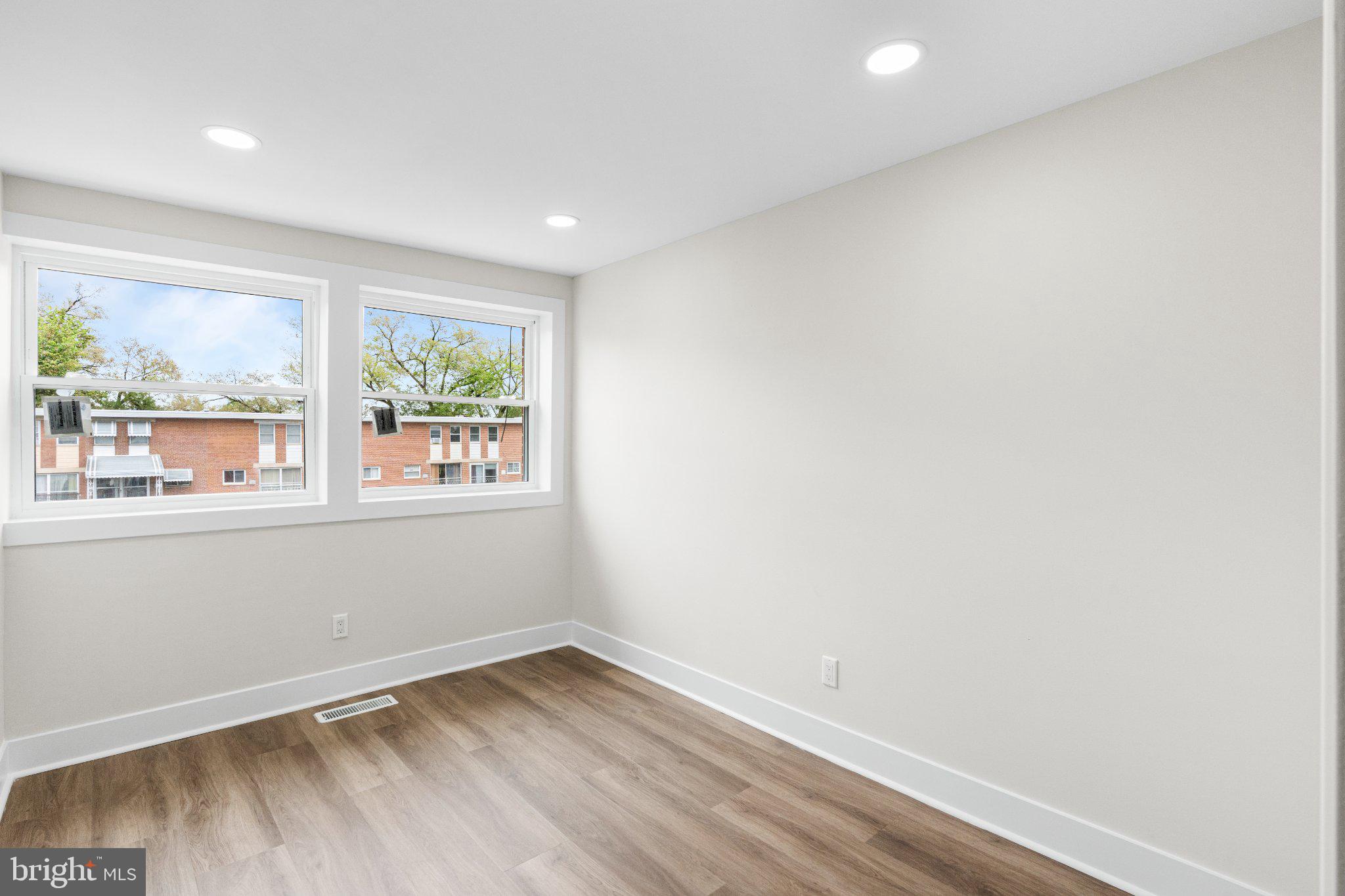 EASTWICK - Residential