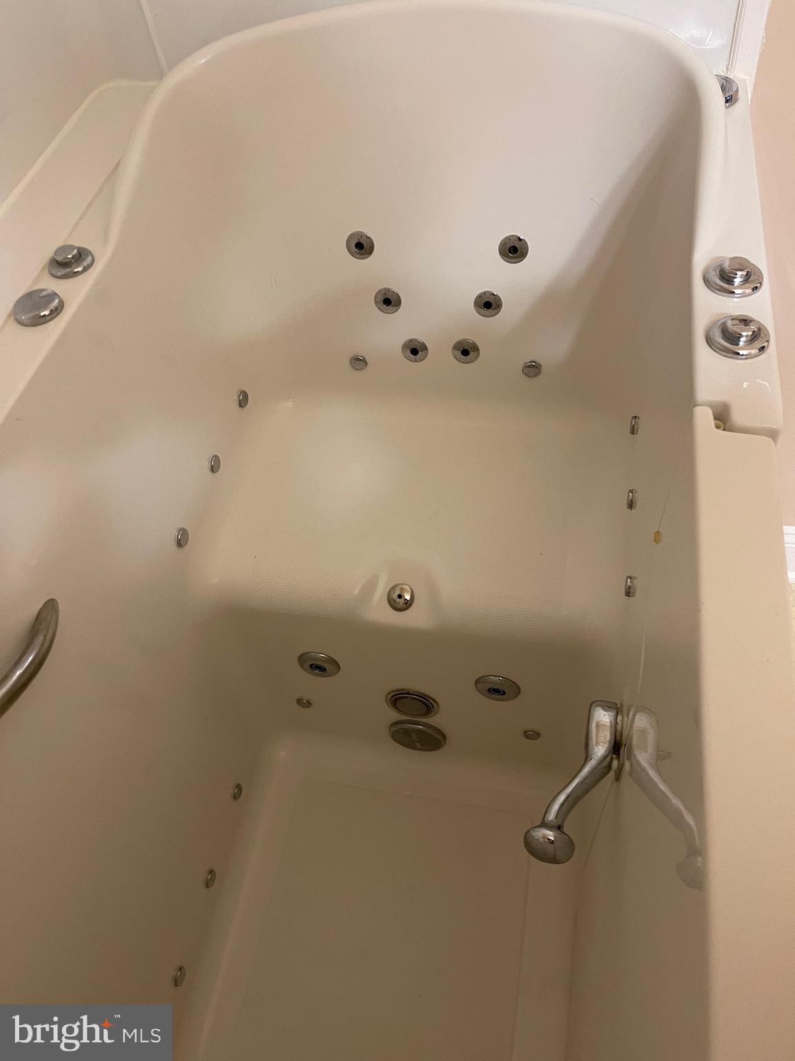 GREENBRIER HILLS - Residential