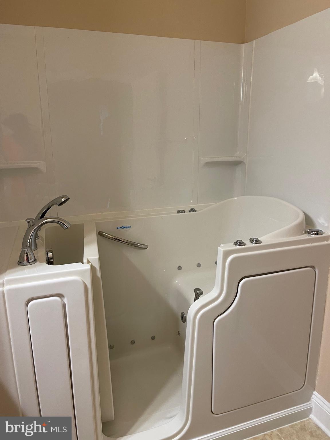 GREENBRIER HILLS - Residential