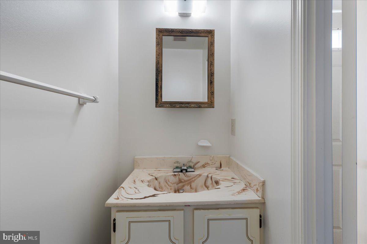 POINT OF WOODS - Residential