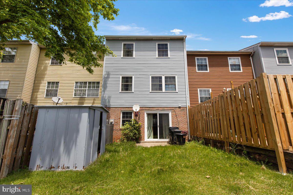 POINT OF WOODS - Residential