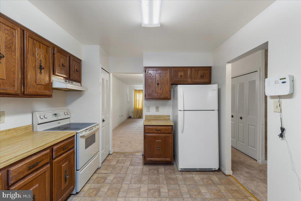 POINT OF WOODS - Residential