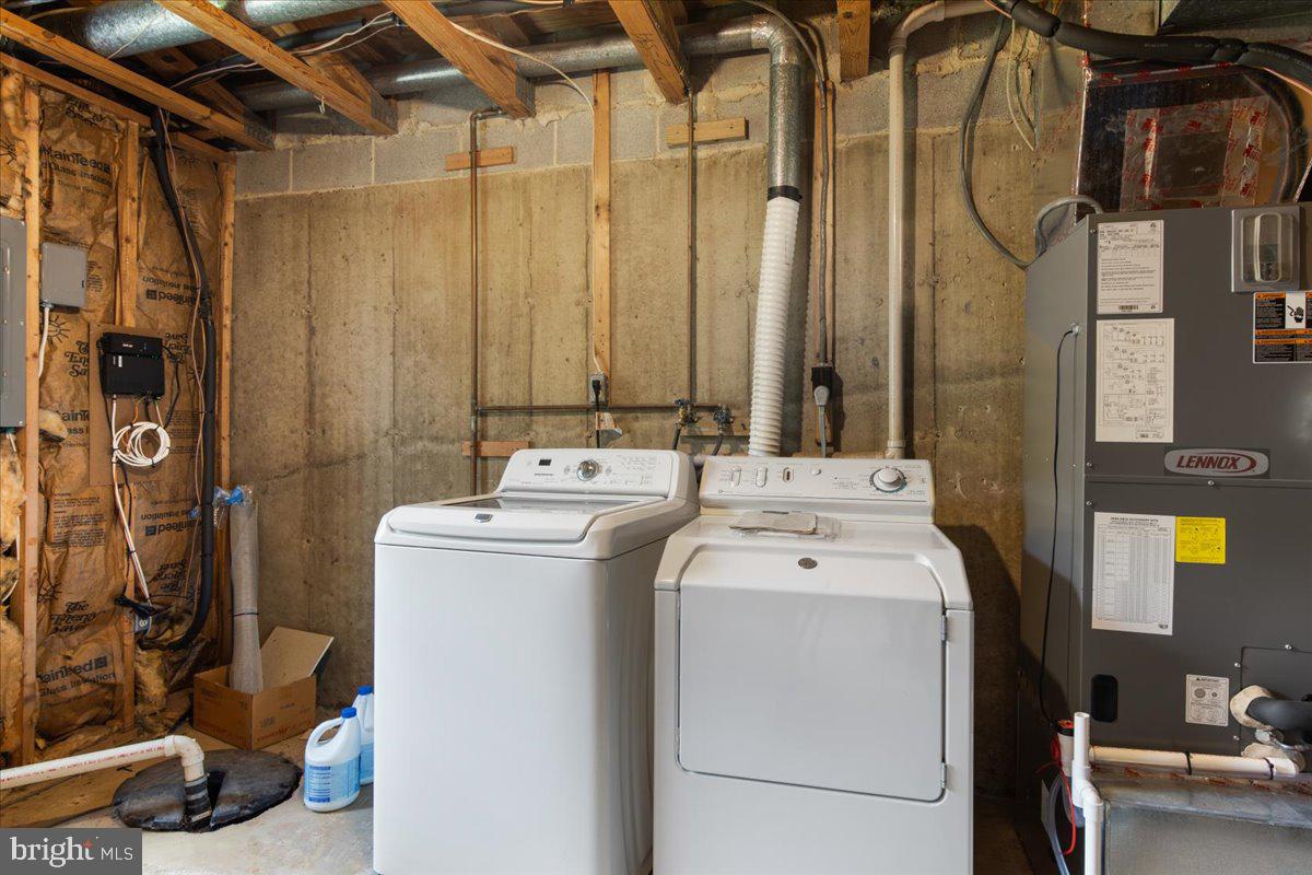 POINT OF WOODS - Residential