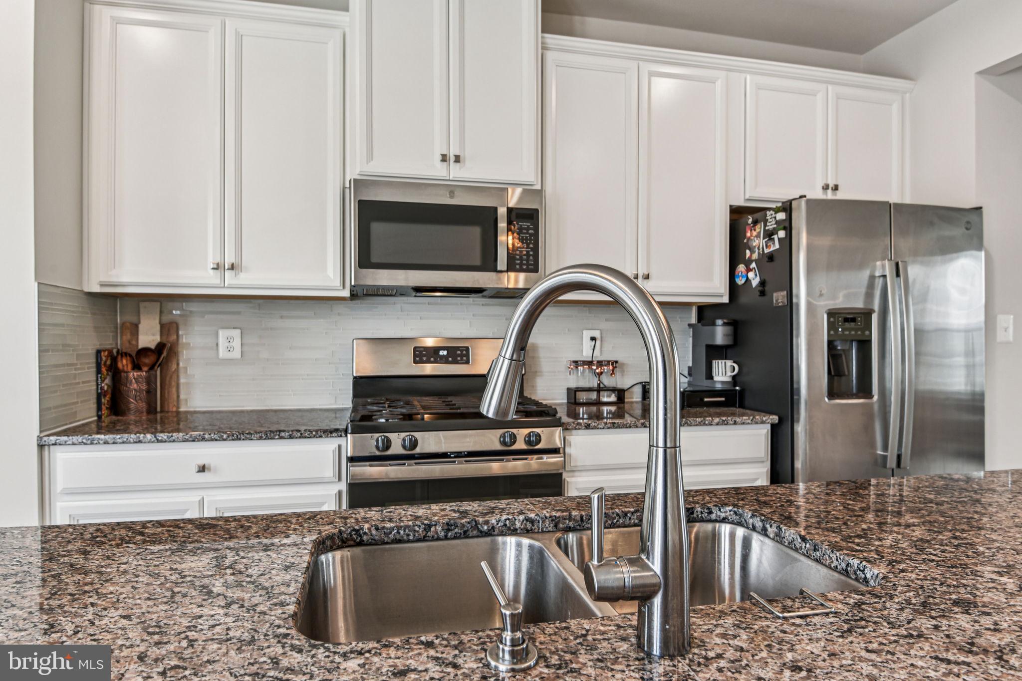 JAMES RUN TOWNHOMES - Residential