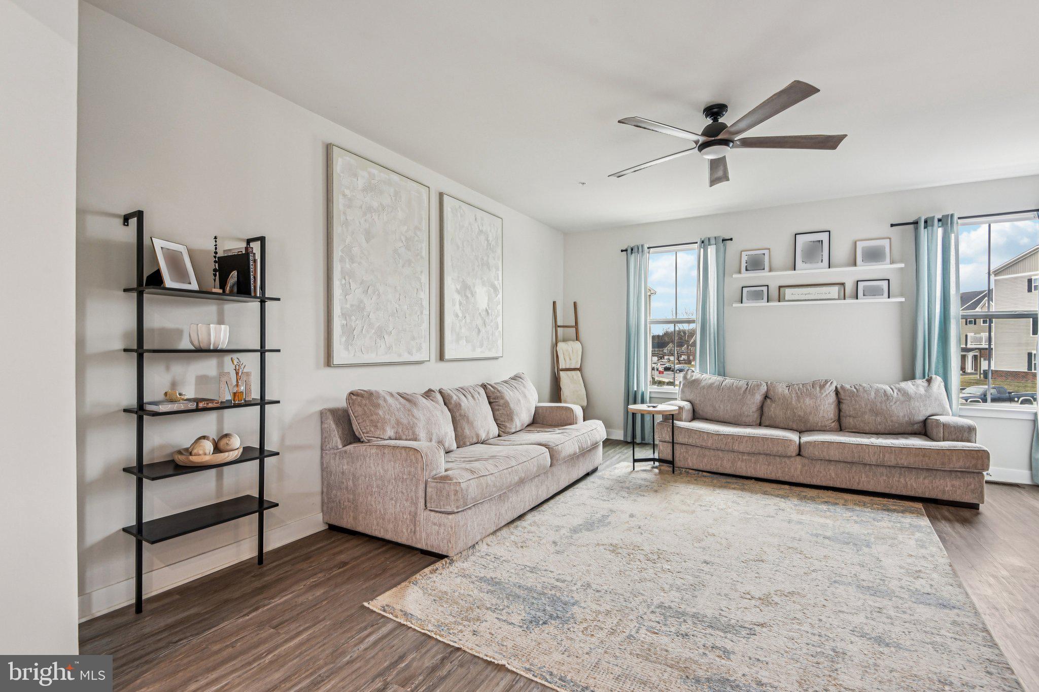 JAMES RUN TOWNHOMES - Residential