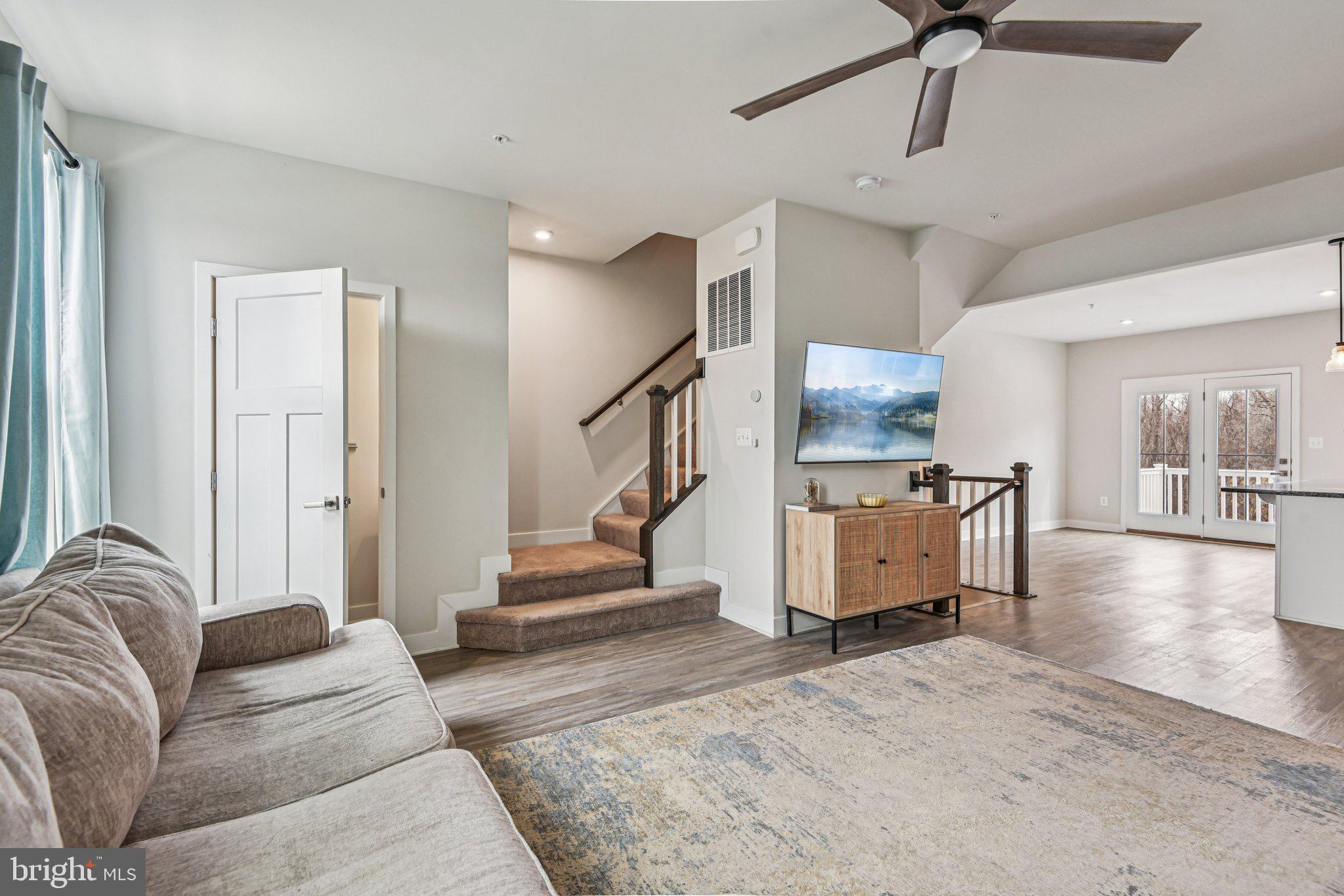 JAMES RUN TOWNHOMES - Residential